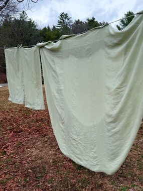 Quince European Linen 3pc King Bed Fitted Sheet 2 Pillowcases Lt Sage Green